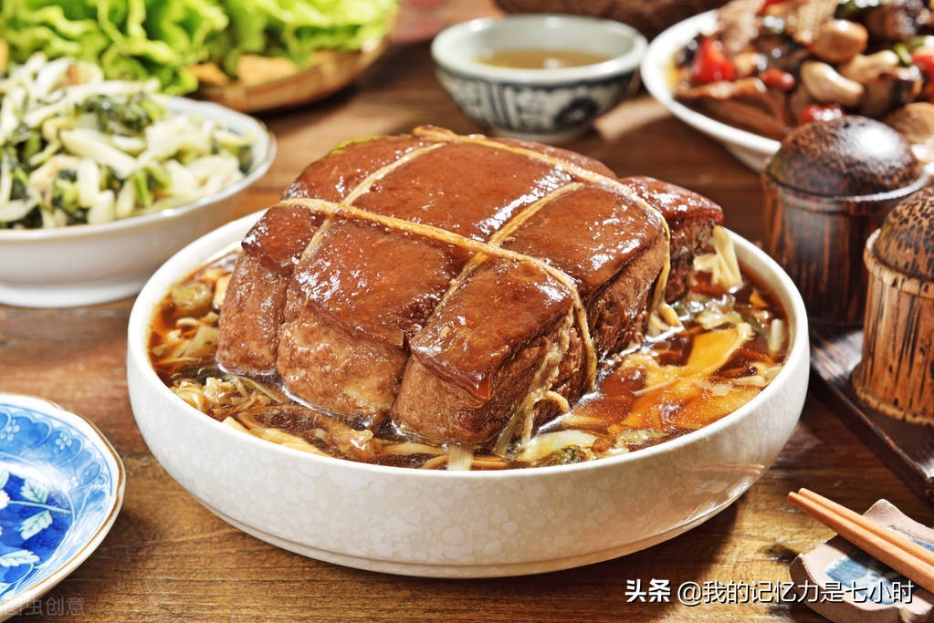 学姐女友让他来济南，陪吃陪住，安排工作，*子骗**