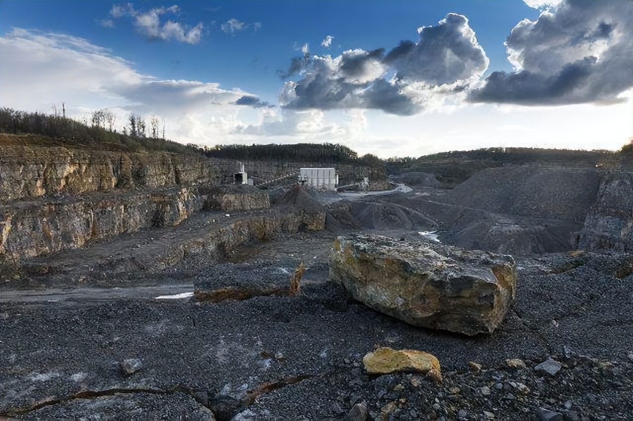 每年从美国进口多少粮食,中国每年从美国大量进口什么
