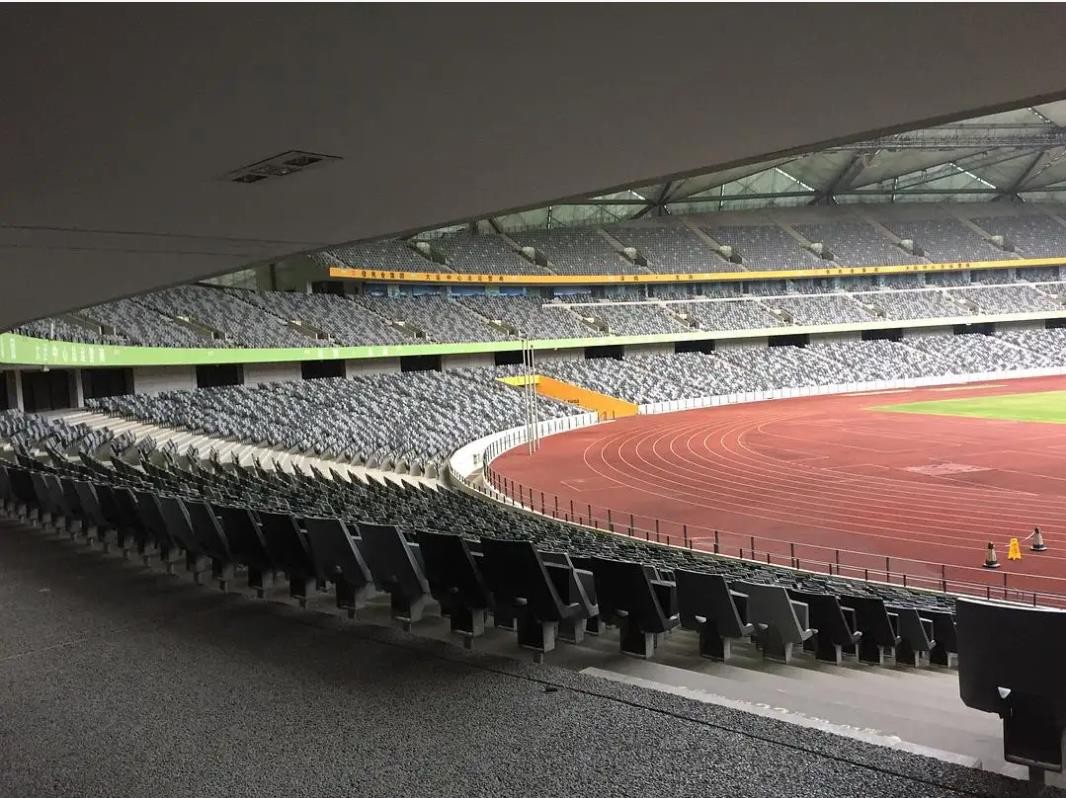 龙岗大运中心体育场信号怎么样,深圳龙岗大运中心体育馆