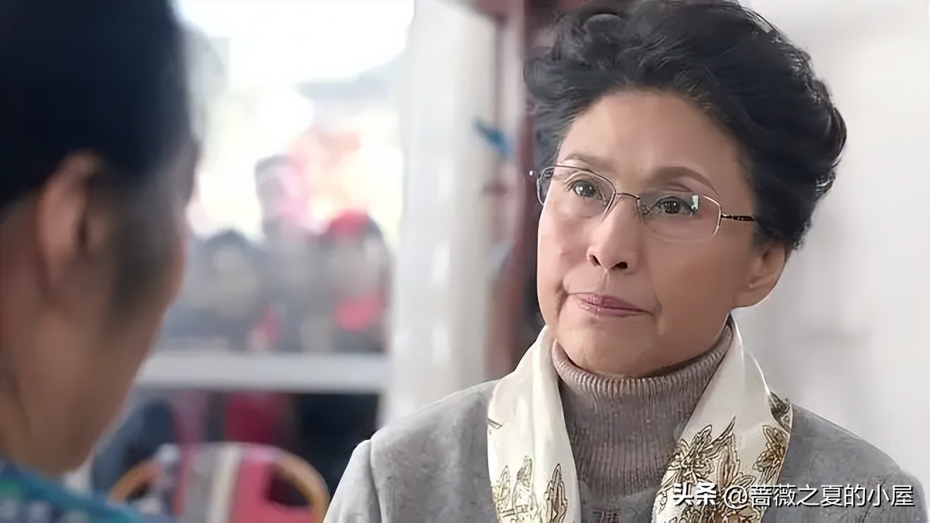 我出3万请亲家旅游,儿子临行前劝我只出钱人别去,我醒悟后离开