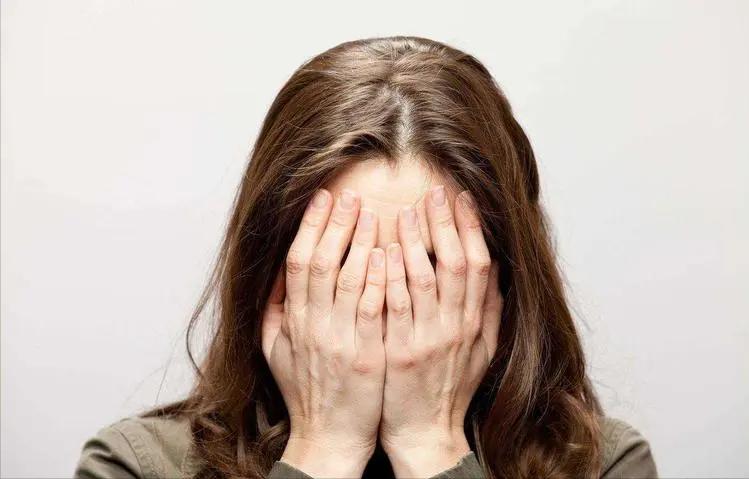 女性绝经是不是越迟越好,女性绝经越早寿命越短吗