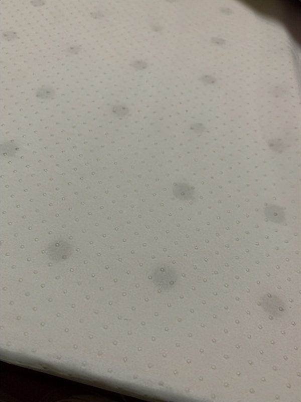 小孩用的儿童床垫种类太多选择太难？哪个更适合中国孩子？