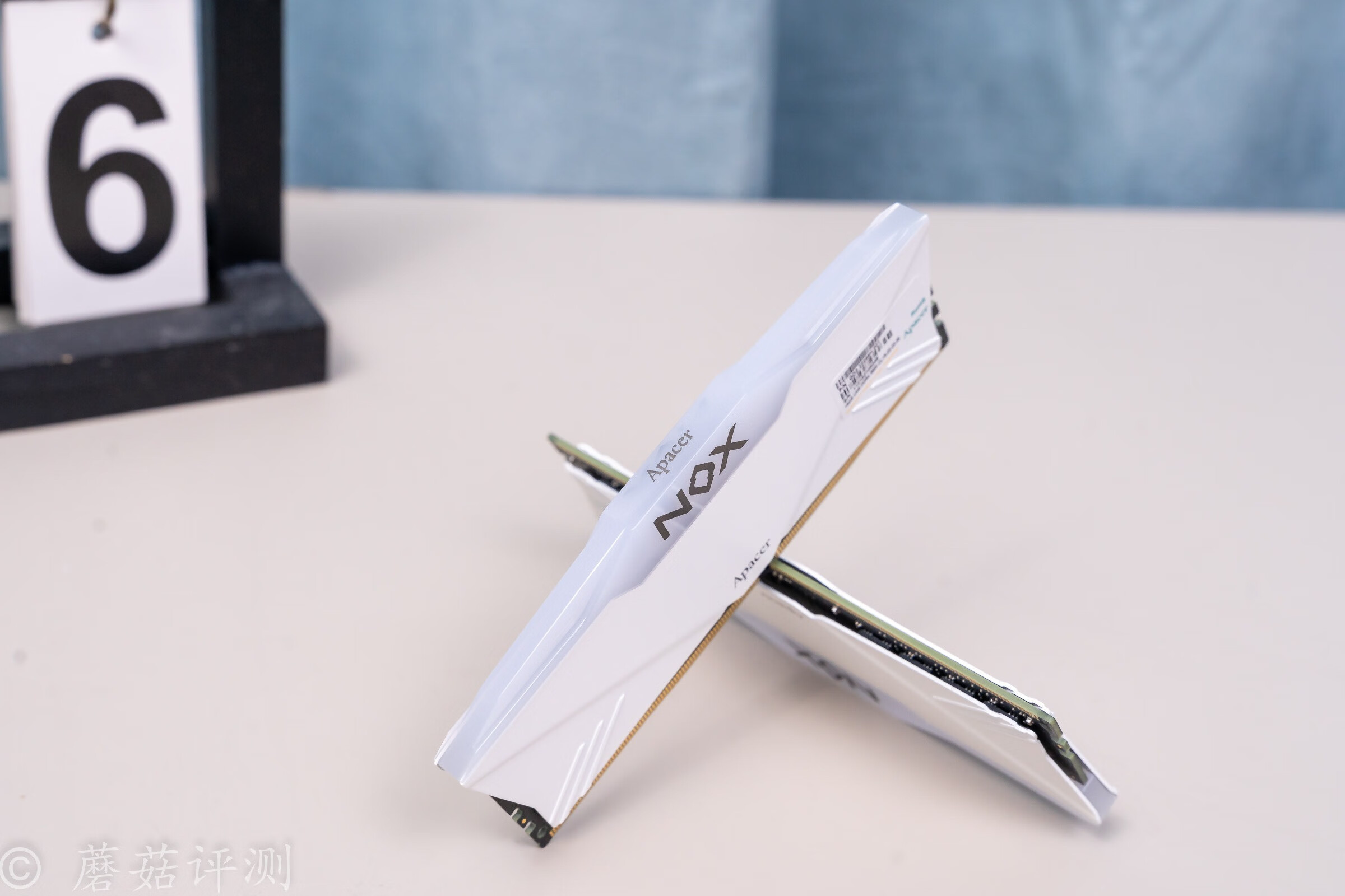 宇瞻ddr4240016g普条怎么样,宇瞻暗黑8gddr43600白色