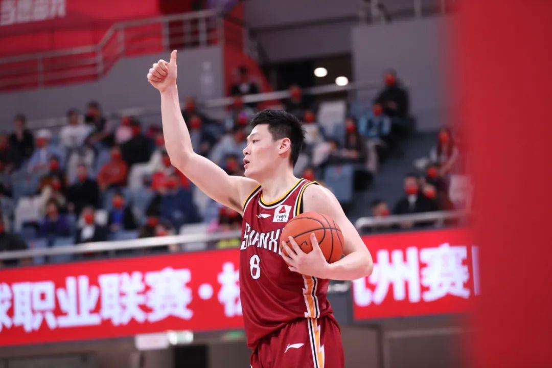 新赛季二十三轮战罢山西男篮排名,山西男篮冲冠实力有多强