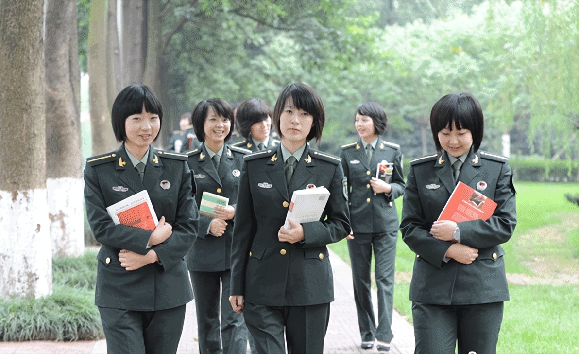 警校军校的区别,警校和军校有什么区别