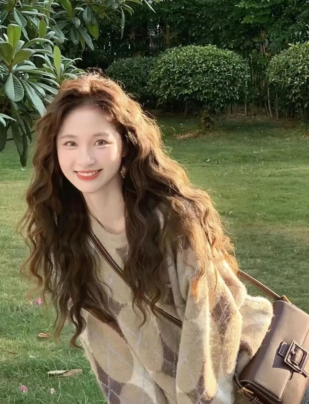 适合长脸窄的过新年发型,又可爱又不显脸大的披着头的发型