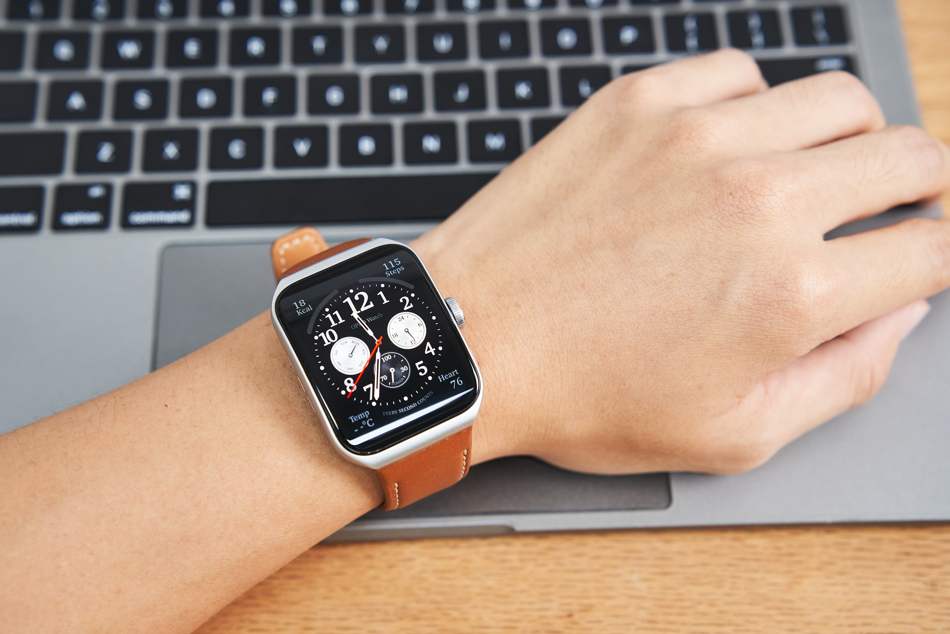 华为watch gt 时尚版表盘推荐 (华为watch十大必买表盘)