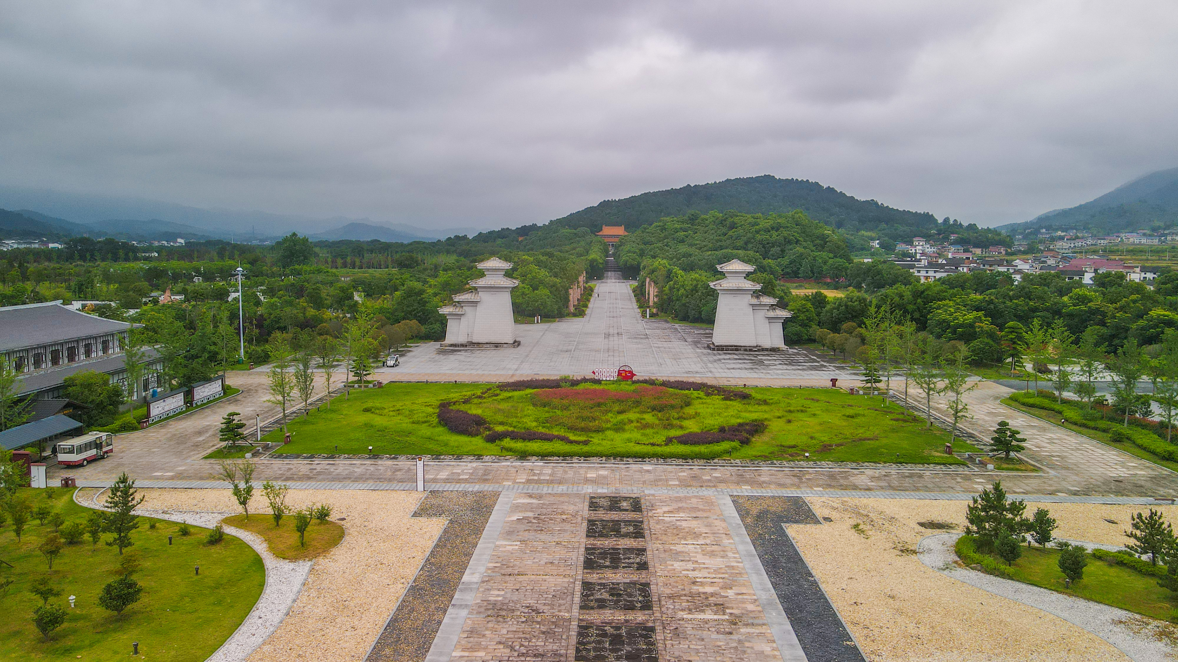 炎帝陵与炎帝陵牌坊,中华人文始祖炎帝的故里