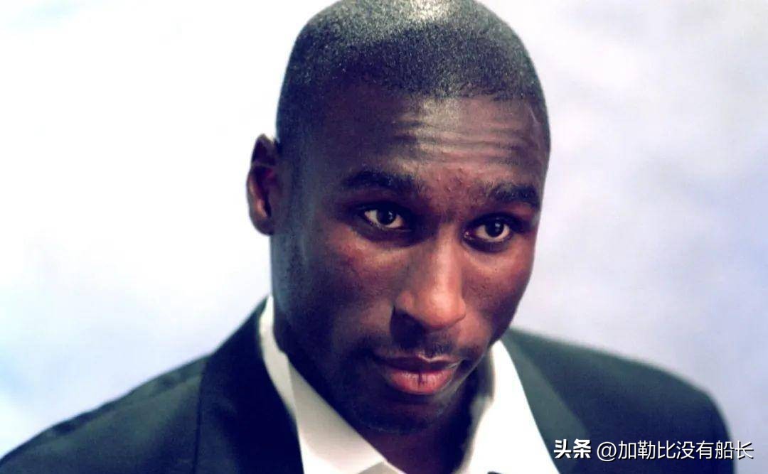 同时效力过阿森纳热刺,曾效力热刺的退役巨星