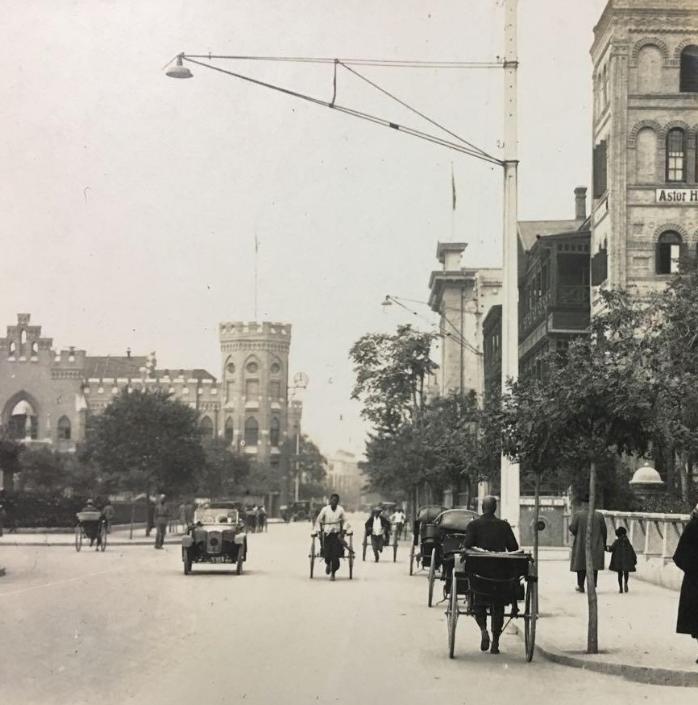 苏联专家给公安上课，突然被捕，局长笑言：老韩，我找你好苦