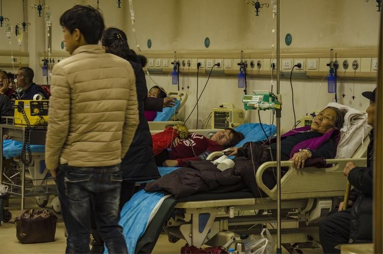 医生短缺现状,中国医生生存现状年轻医生比例