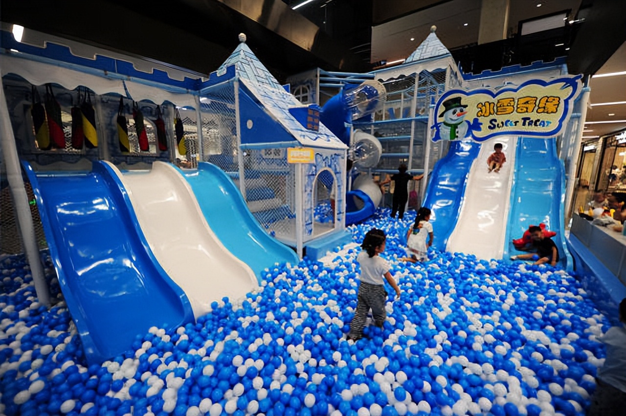 助力锦城创业锦州新时代广场打造文创“新”中心