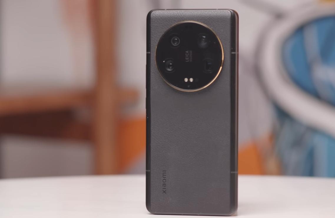 小米13ultra还值得买吗,小米13ultra和iphone14pro怎么选