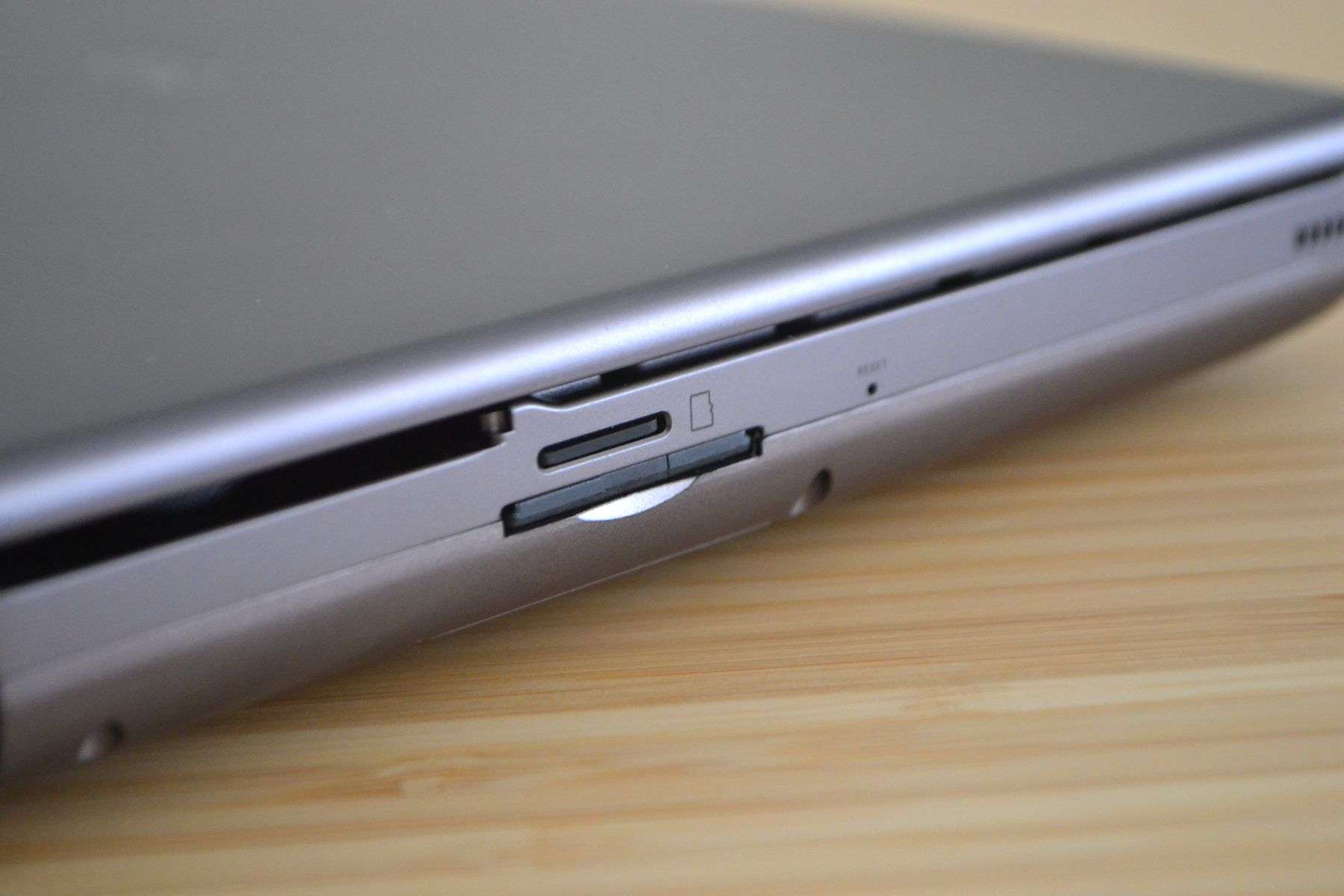 没有独显也能玩3A大作！AMD6800u加持的GPDWINMax2掌机到底有多强