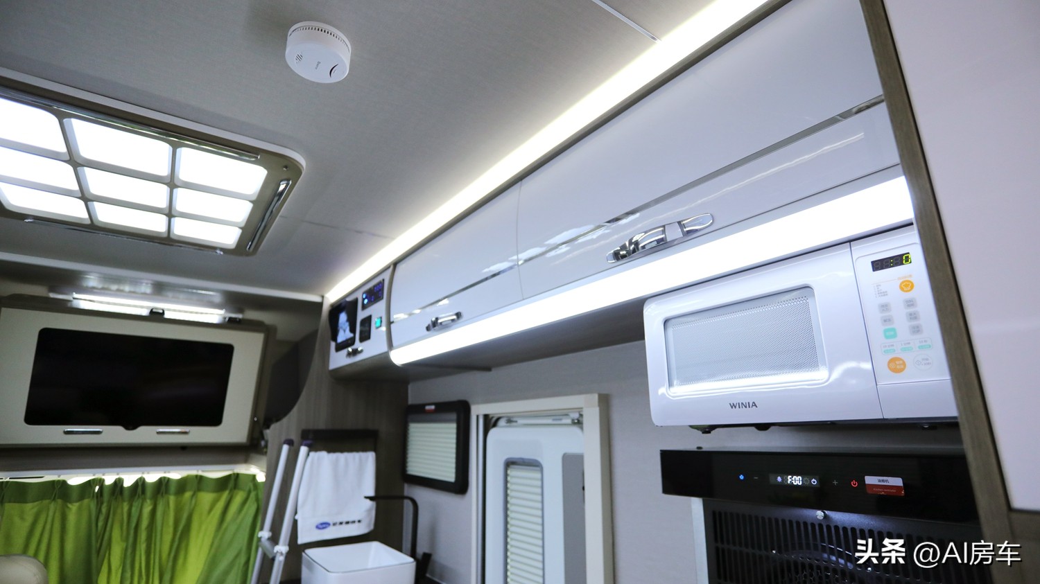 大型房车国产睡十人,目前国内最好的轻卡房车