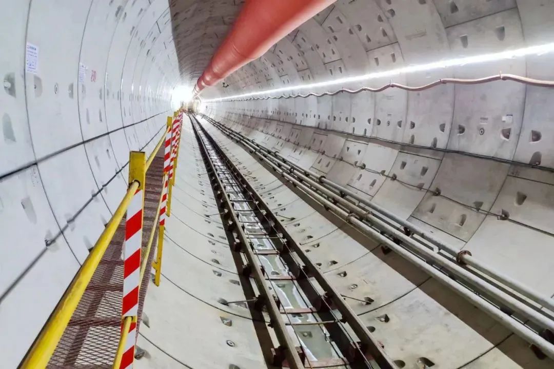 西安地铁交通最新状况,西安地铁加速城市发展