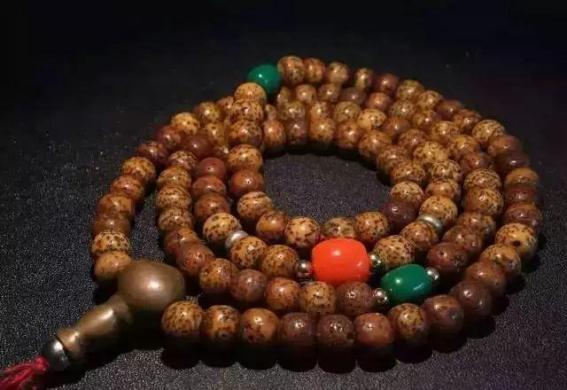 星月假开片,怎么判断星月是真是假