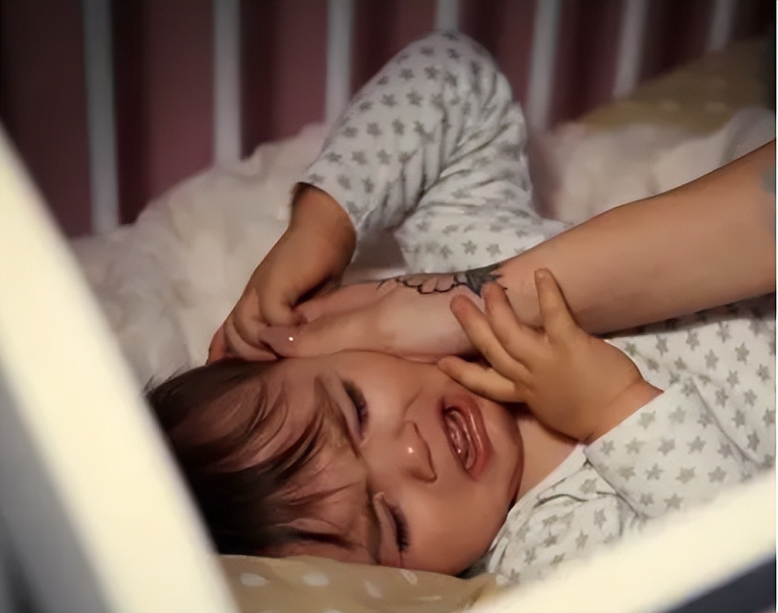 怎么引导宝宝和大人说话,宝宝多大会对大人说话