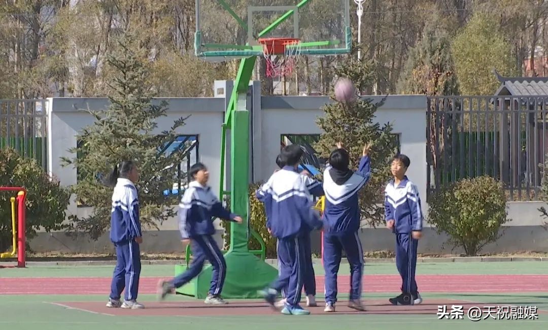 用奋斗书写青春风采——*党**的二十大报告在天祝县职业中专引发热烈反响