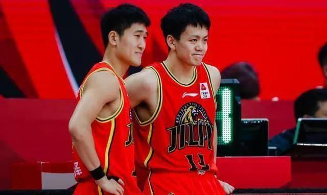 今日cba浙江赛事,吉林男篮对同曦男篮的视频