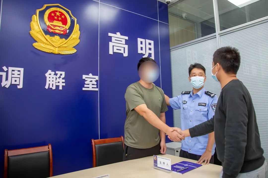 楂樻辰璀﹀徃鑱旇皟鍖栬В鐭涚浘绾犵悍,璀﹁皟瀵规帴鏈哄埗鍖栬В鐭涚浘绾犵悍