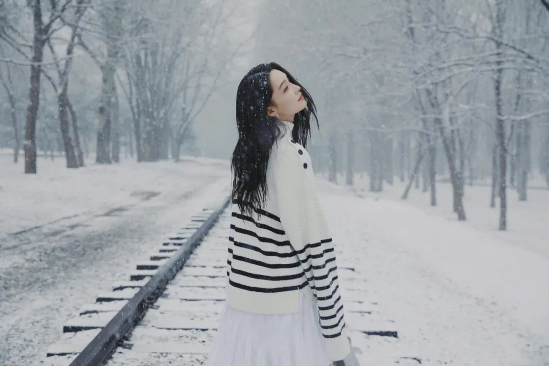 江疏影王丽坤张俪,江疏影和张俪是一个人吗