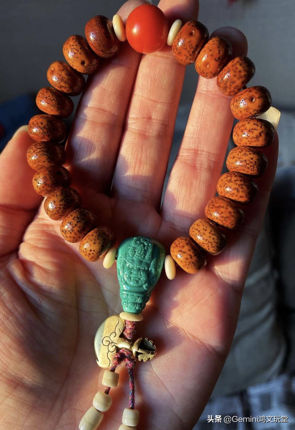 文玩手串男的戴哪种意义好,各种文玩手串佩戴效果男