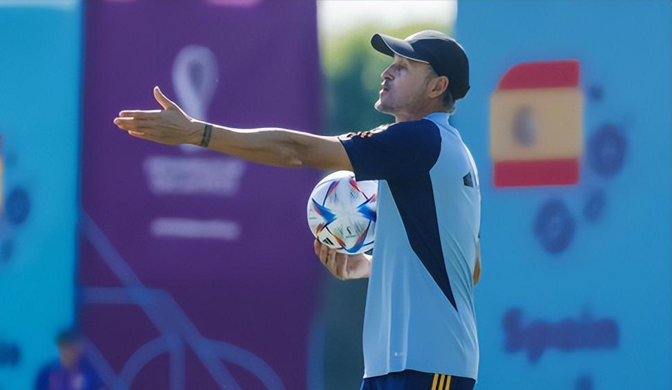 西班牙主教练恩里克下课,恩里克再次执教西班牙国家队