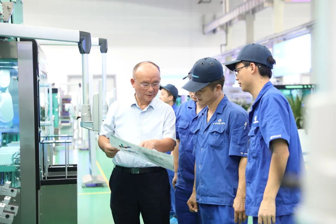 白手起家创业10年240亿身家,白手起家创业奇才17年的逆袭之路