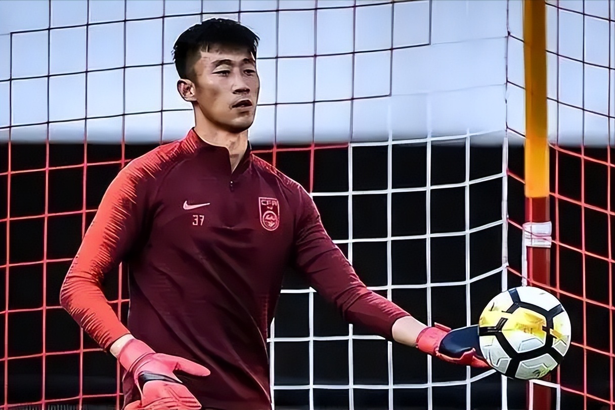 时隔3年，知名主持陈密丈夫又被抓，疑卷入李铁事件中收钱打黑球