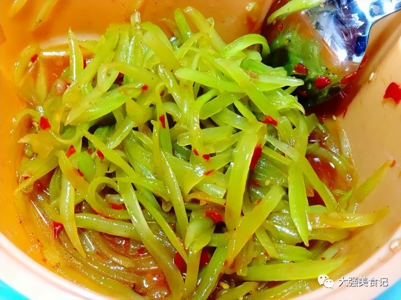 老年人阳过之后吃什么补品,建议中老年人多吃高叶酸食物