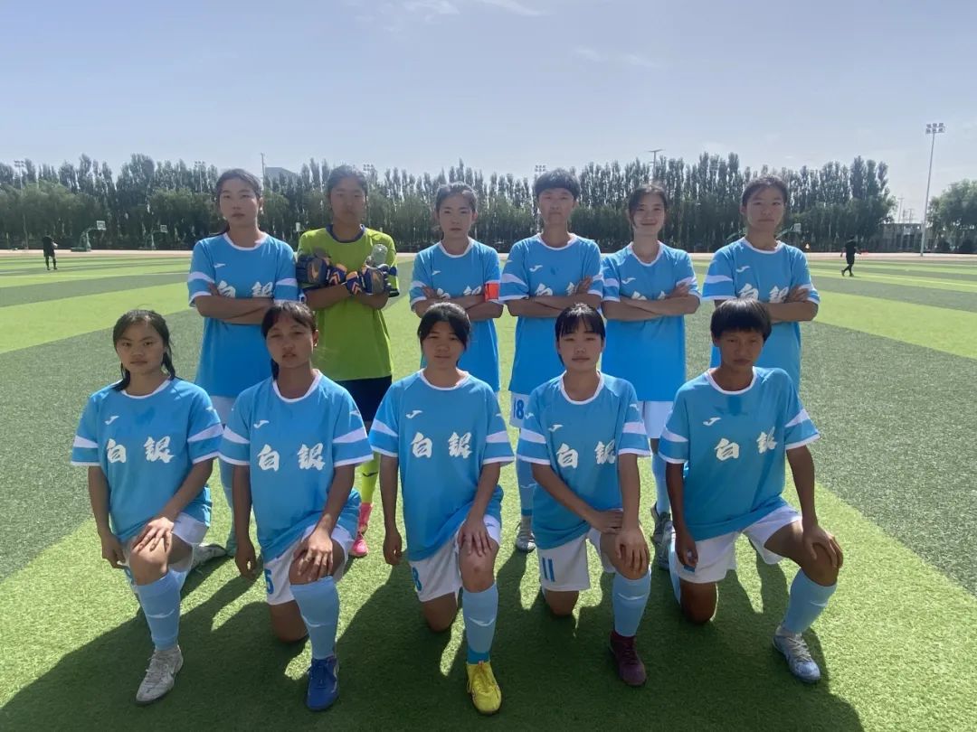 靖远四中女子足球队最火的视频,靖远四中女孩喜报