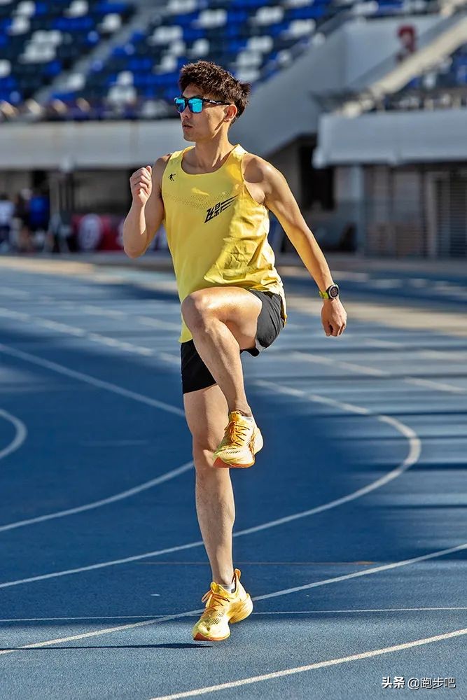 飞影pb3.0和飞影plaid有啥区别,中乔飞影pb3跑鞋