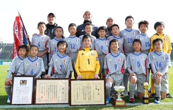 杨旭聊日本青训万字长文,杨旭日本踢球