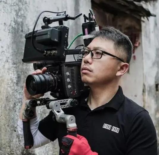 毕业生5年后年薪排行，前十名都很意外，选错专业的学生后悔不已