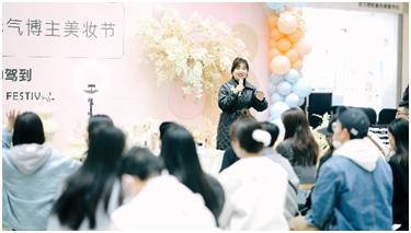 贵阳市民组团告别宜家，却意外发现这个宝藏商场