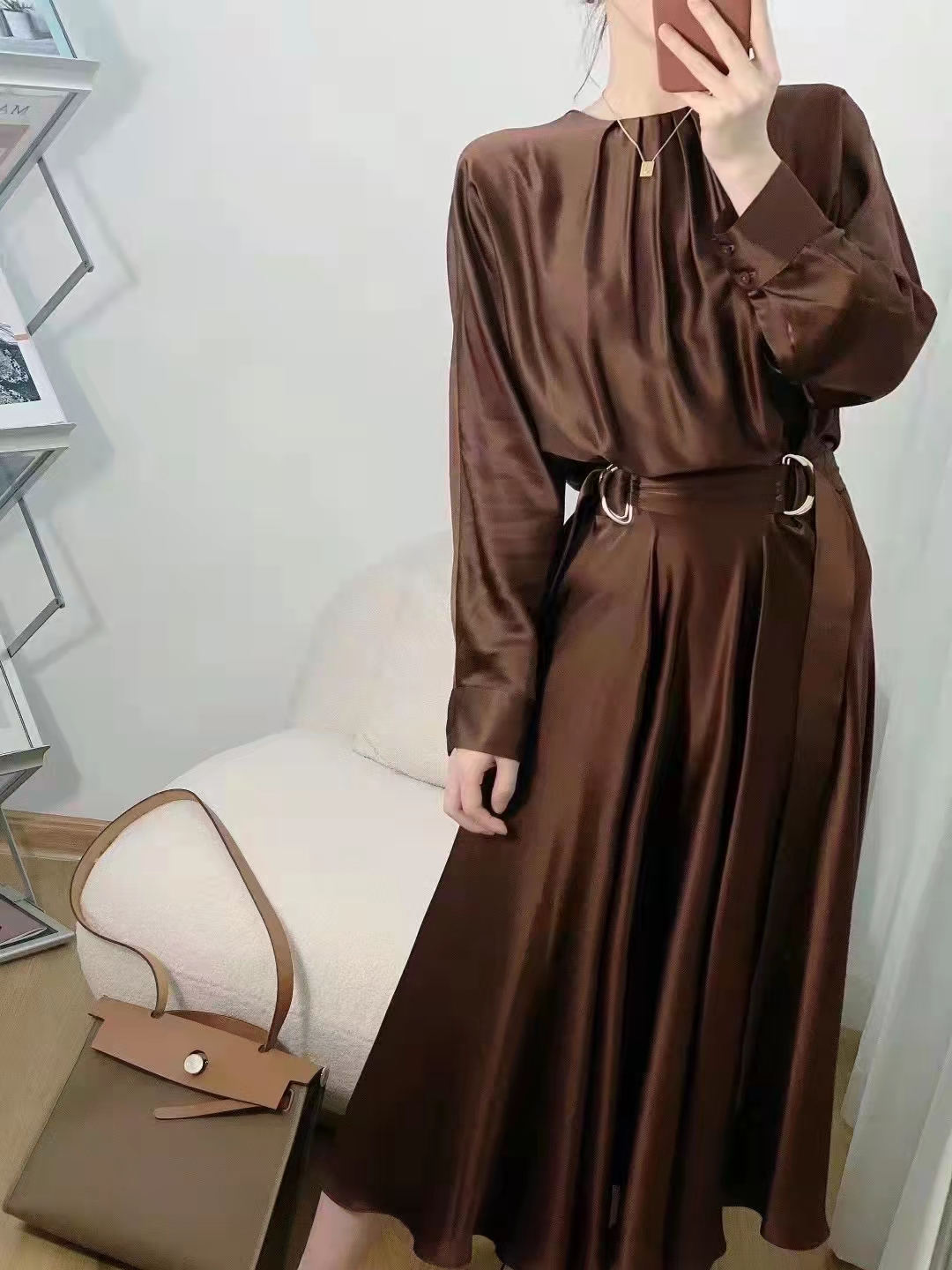 Ofiicelady看过来，如此优雅的连衣裙怎能错过？