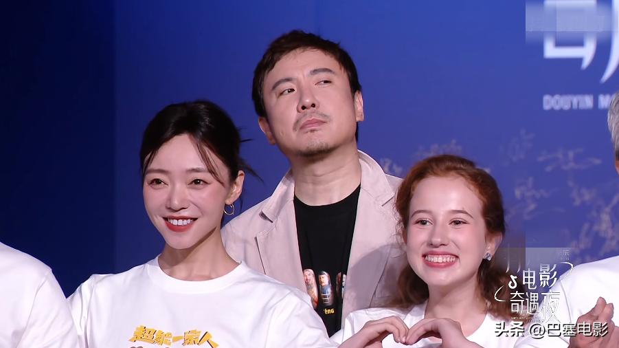 明星舞台唱歌谢霆锋张柏芝,明星与谢霆锋同框