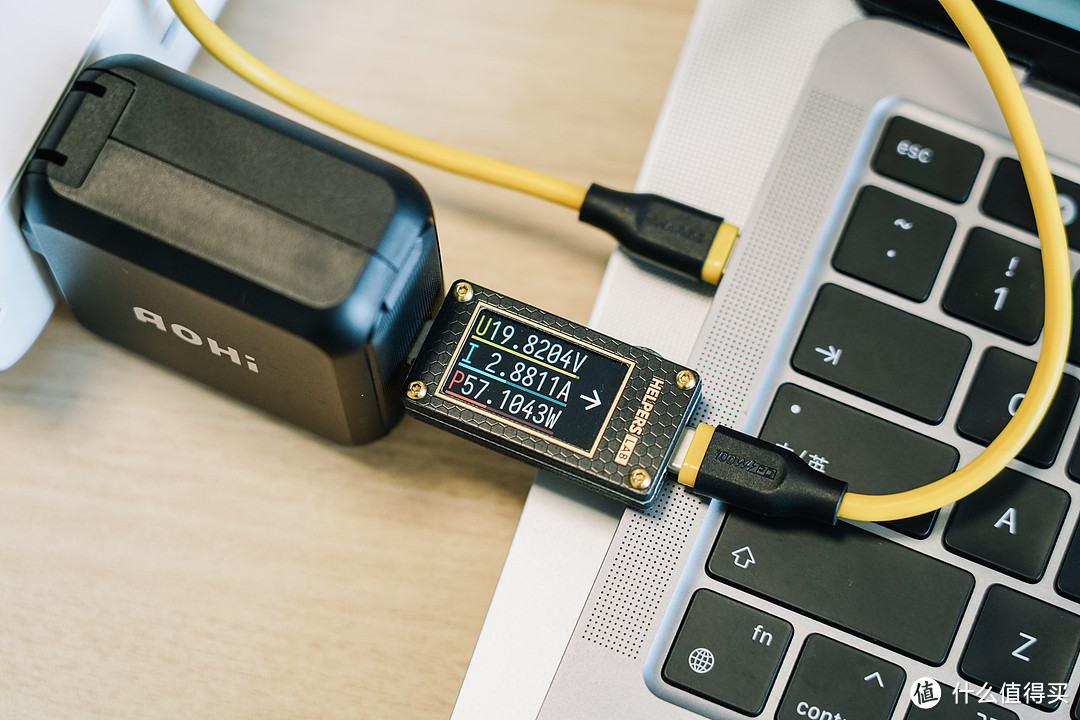 aohi100w双口氮化镓充电器测评,aohi充电器测评140w