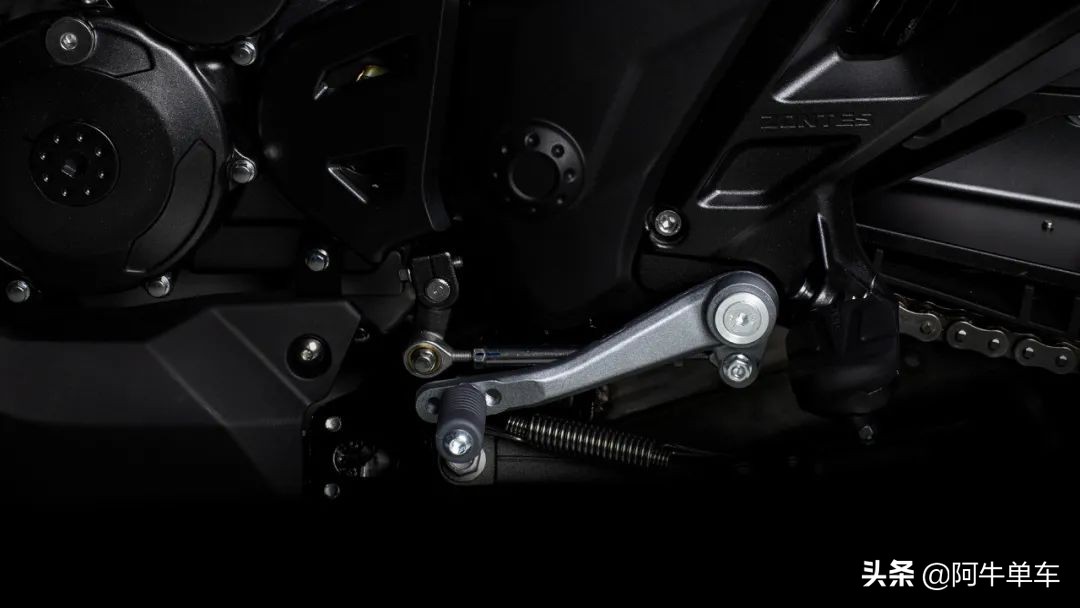 升仕350gk功能配置,升仕gk350节油模式和运动模式