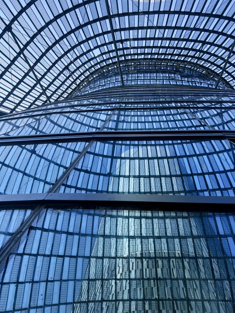 问鼎杭城之巅，见证时代雄心——亚厦幕墙杭州之门项目