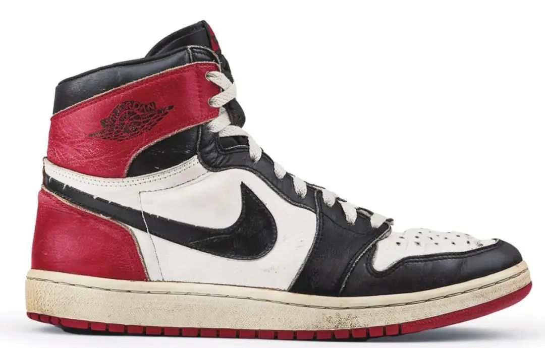 看nike鞋是真是假,nike看adidas