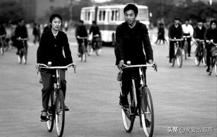 70年代的凤凰自行车现在值多少钱,八十年代一辆永久自行车值多少钱