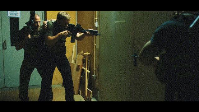 奈特科尔tm20k对菲尼克斯lr35r,奈特科尔mh10v2手电评测