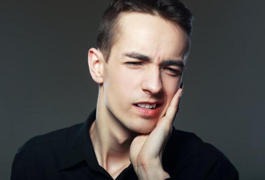 反复口腔溃疡跟克罗恩病有关系吗,被误以为口腔溃疡的癌症