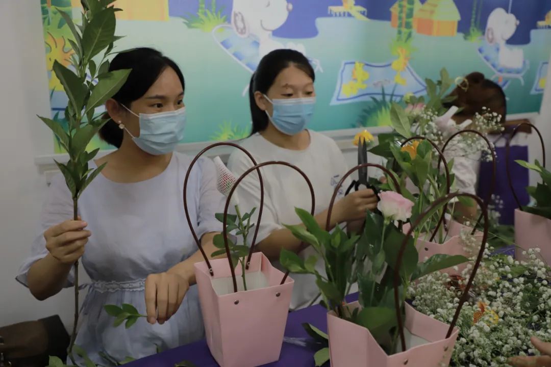 “喂”爱约“惠”！“七夕”遇上母乳喂养周