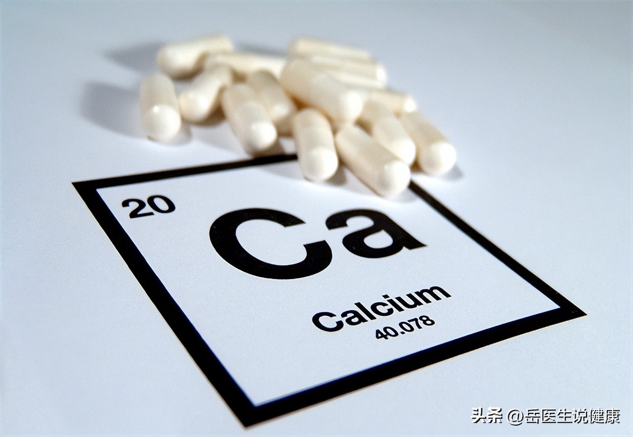 老年人腿无力、使不上劲？医生：补充2种营养素，有助于增强体质