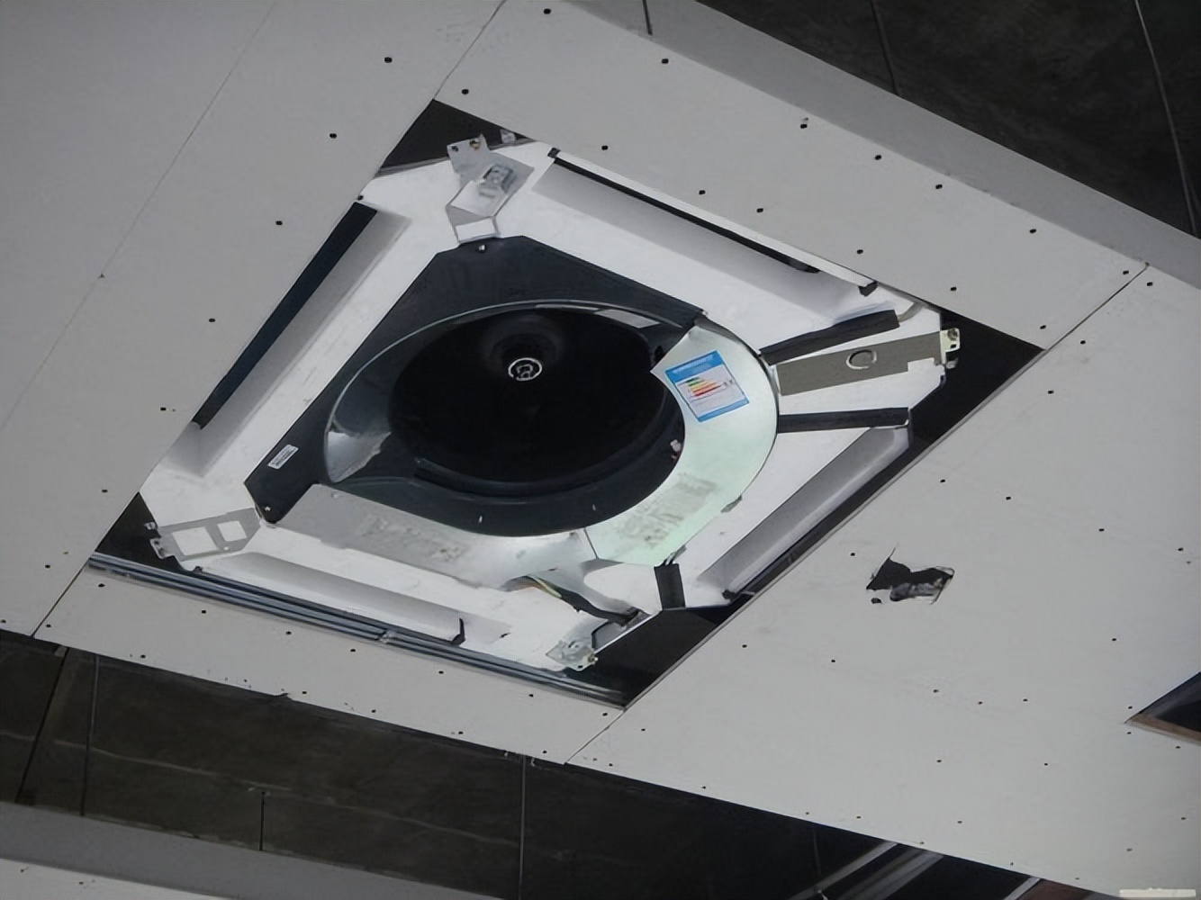 广州中央空调维修学校,广州办公场所中央空调维修服务