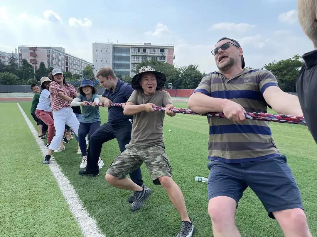 步履铿锵，行稳致远！青苗的2021年，精彩动人