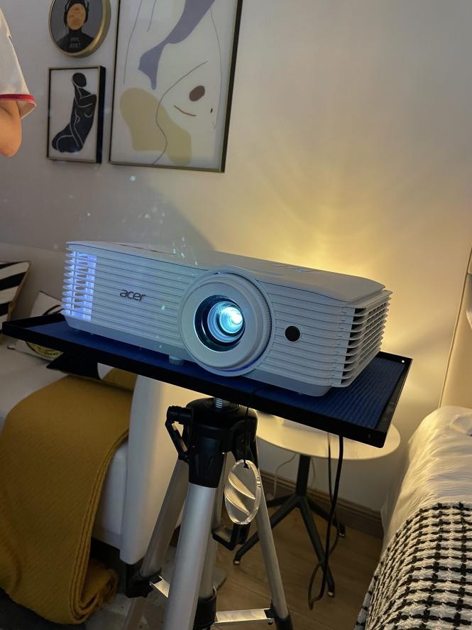 智能投影仪好还是传统的好,投影仪家用高清超清有啥缺点